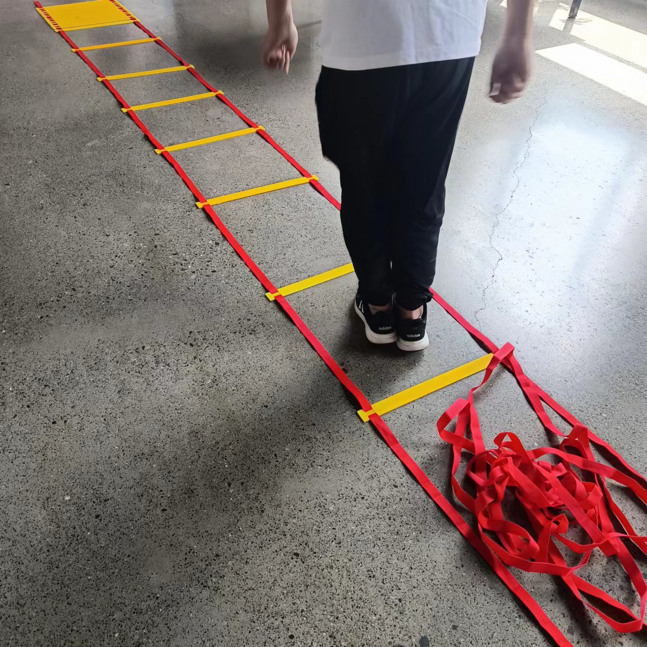 幼兒園早教兒童感統(tǒng)訓練器材敏捷梯繩梯幼兒園親子玩具體.